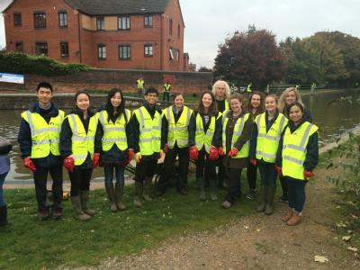 Canal Clean Up Group October 2016