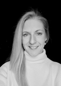 Alumna Joanna Holt