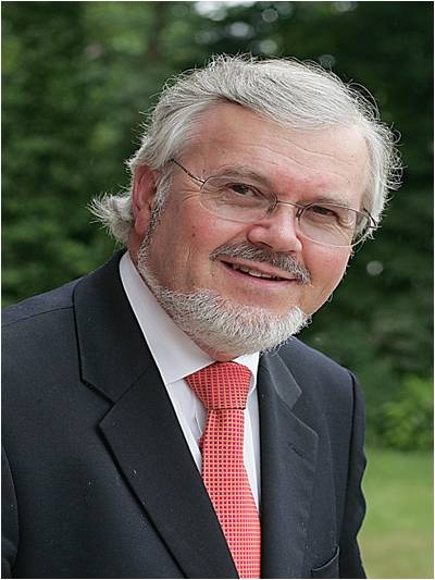 Colin in a red spotted tie