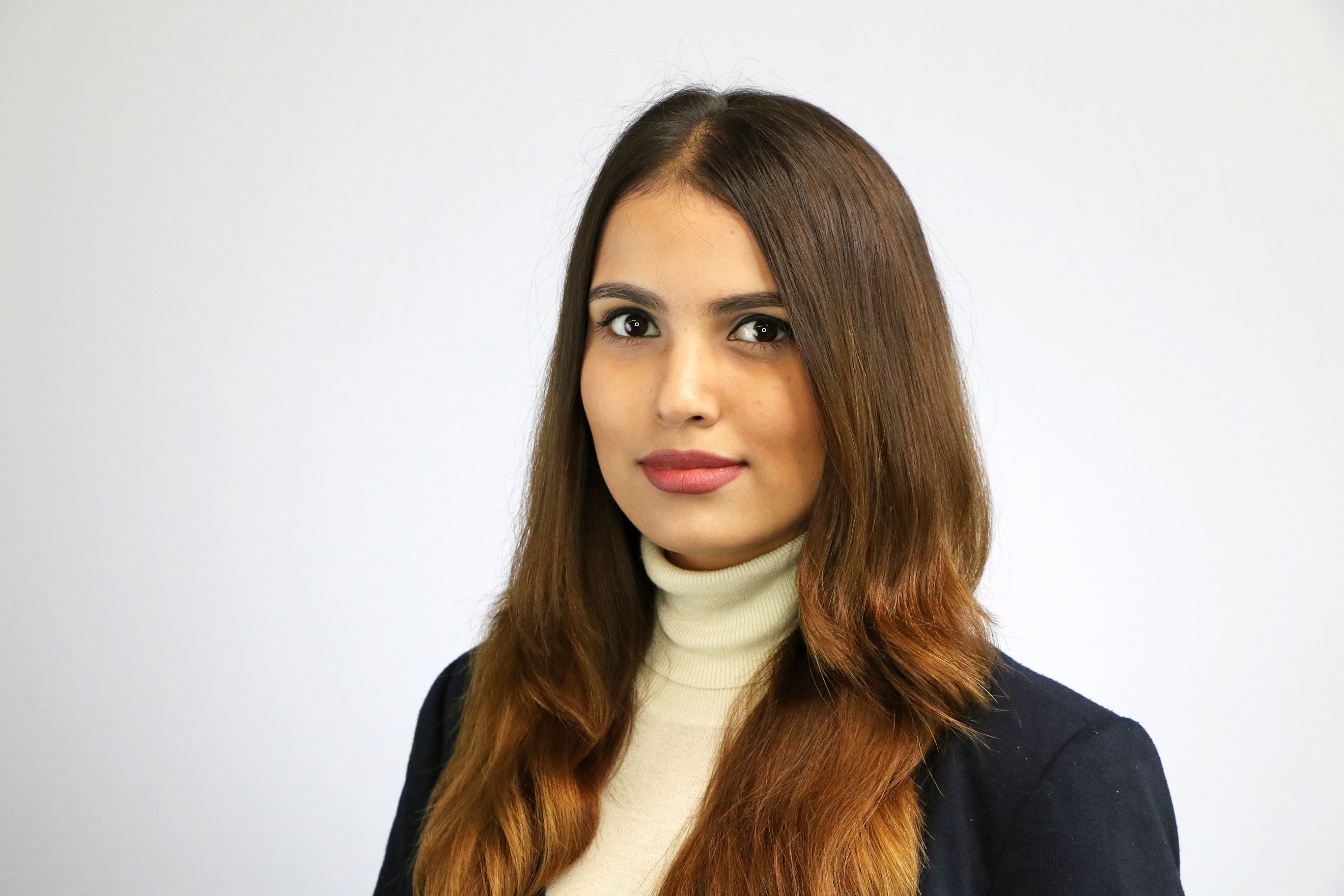 Naiya's professional headshot
