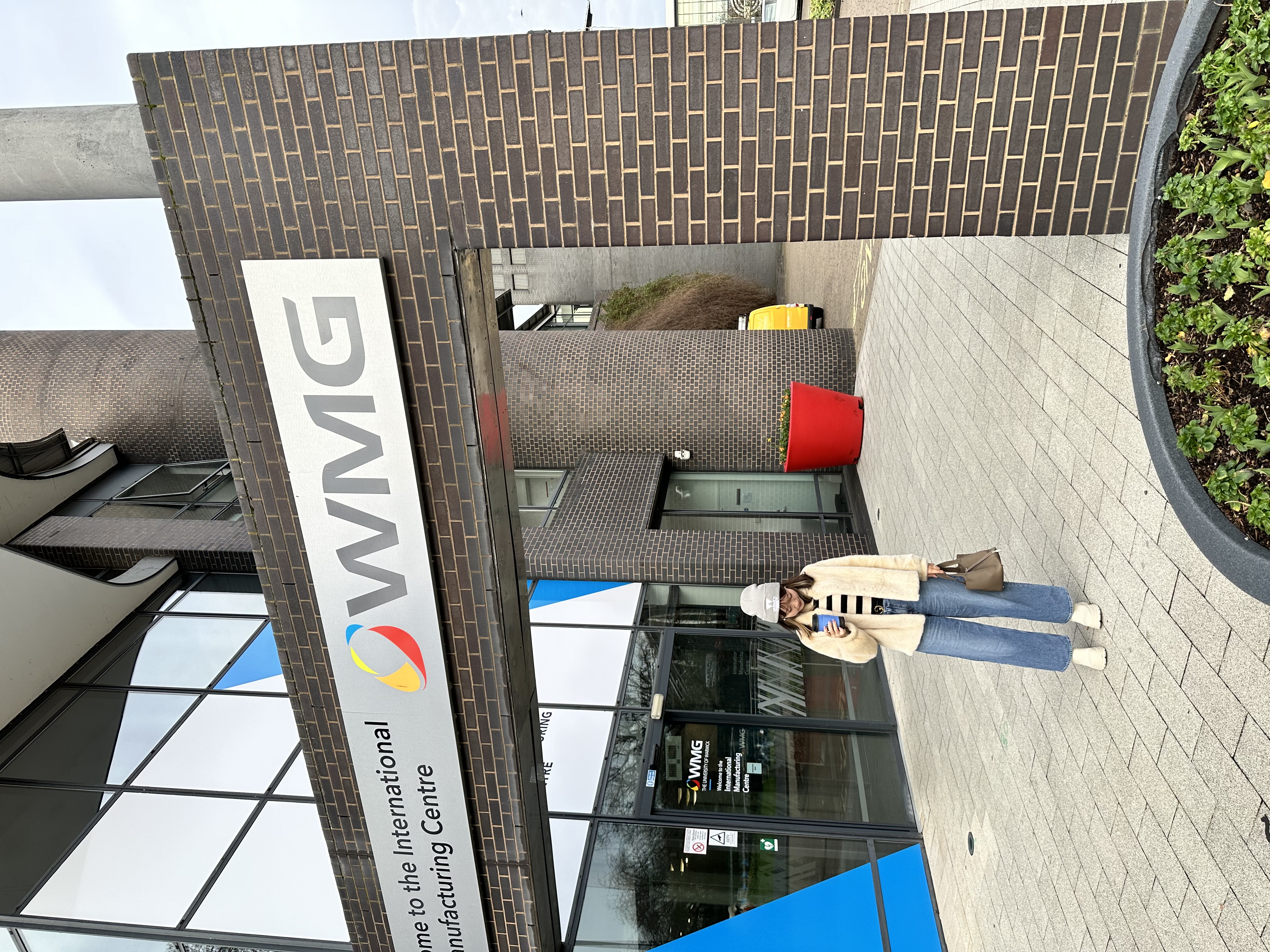 Ruoyu outside WMG