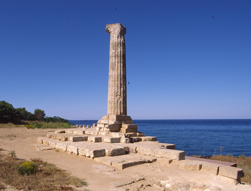 The remaining Doric column of the temple of Hera Lacinia, Croton. 