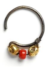 silver_earring_with_coral_bead_and_hammered_gold_beads_egypt_1860-1872_va.jpg