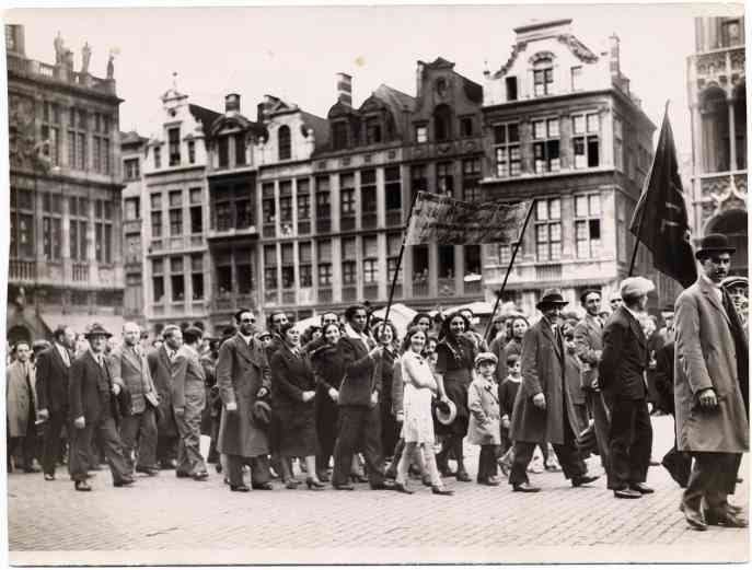 A Bundist rally in Brussels, Belgium, c. 1935. YIVO Archives.