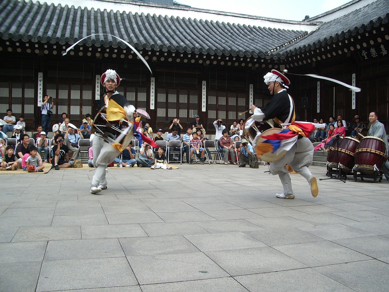 Korean Dancing