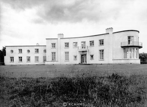 Gribloch House, Stirlingshire. Completed 1939. Photograph by Studio Swain, 1940. Crown copyright RCAHMS SC684960.