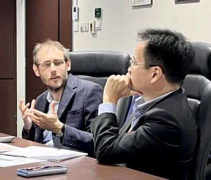 Paul talking at RSIS