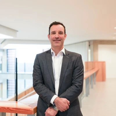 Picture of Simon Finley
