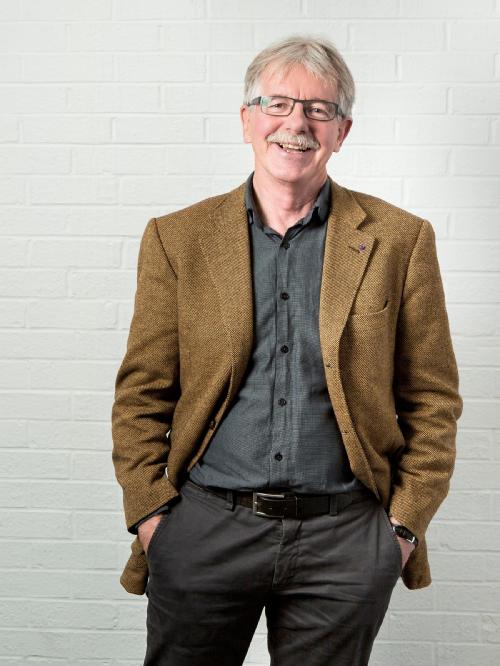 Image of Dr Colin Jones