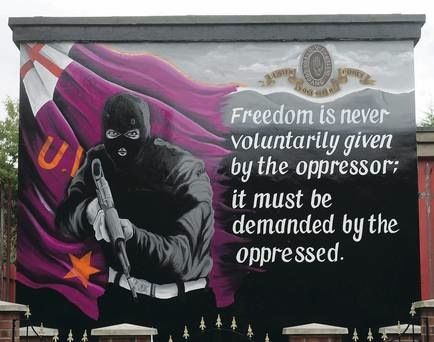 Mural of UVF lone gunman