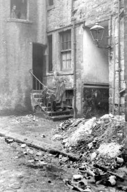 image_1_slum_housing_at_charlotte_lane_central_area_of_glasgow_january_1947.jpg
