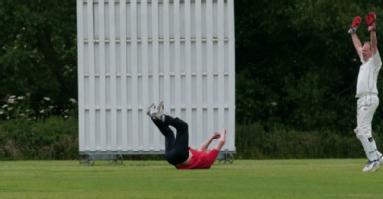 Diving catch