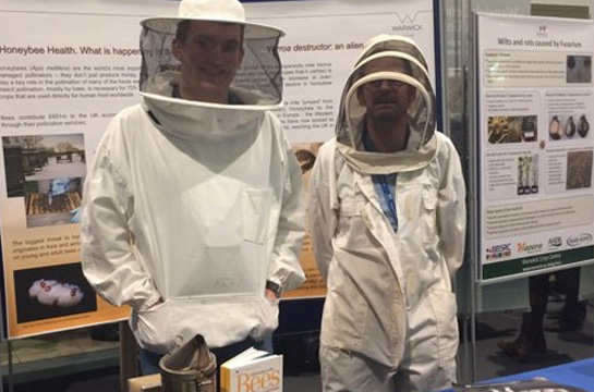 Beekeepers Scott Dwyer and Dave Chandler 