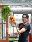 charlotte_with_carrotsc.jpg