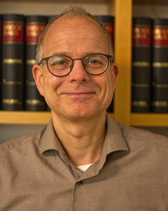 Professor Andreas Janshoff