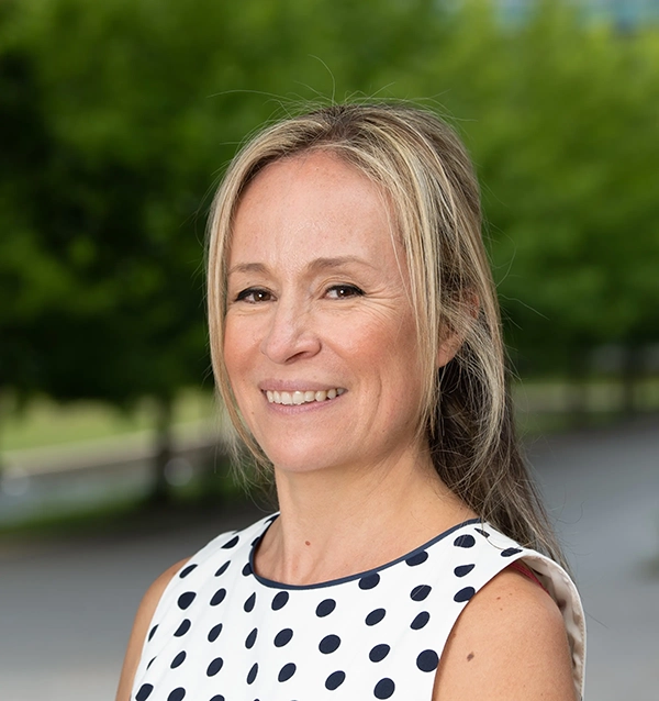 Dr Carla Toro