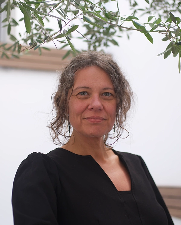 Professor Lisa Dikomitis