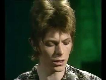 David Bowie giving a voice to inter-generational misunderstanding in Oh, You Pretty Things
