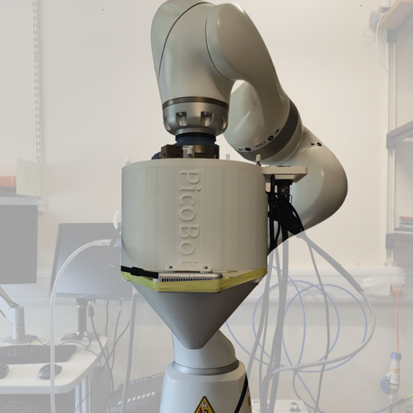 Image of the Picobot system, which is used to measure skin-health using THz spectra.