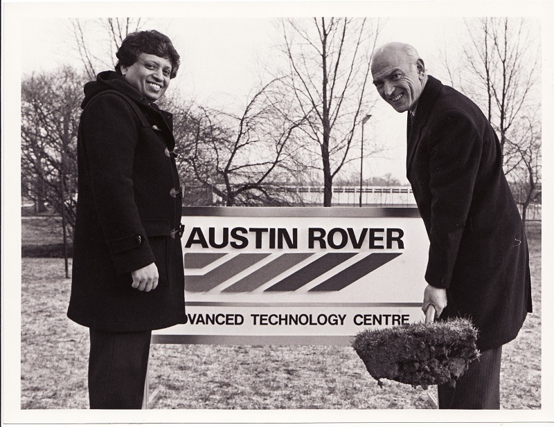 Wed 1st Jan 1986 Chairman and CE of Austin Rover Harold Musgrove and Prof Bhattacharyya dig turf £5 million Advanced Technology Centre_800