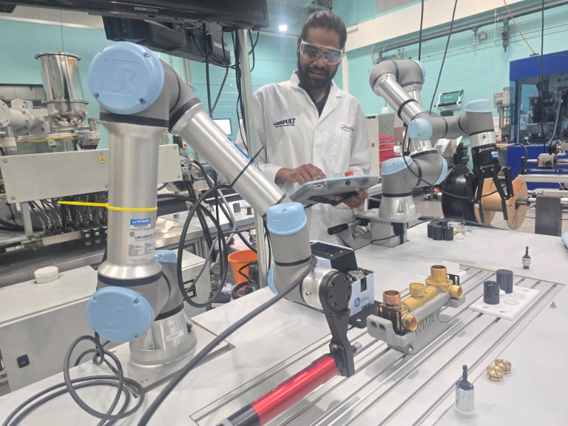 people standing in a lab