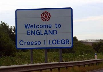 bilingual sign saying Welcome to England/Croeso i Loegr