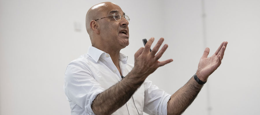 Professor Abhinay Muthoo lecturing