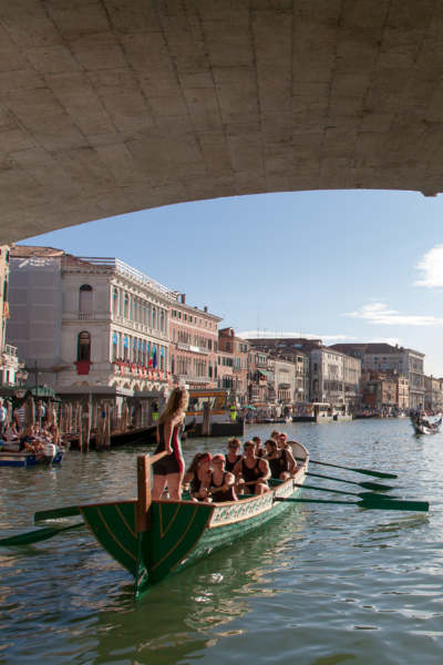 image of students boating on grand canal