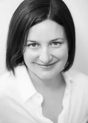 Dr Elizabeth Goldring