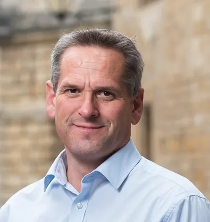 Dr Tim Hart