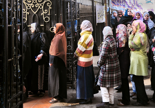 Egyptian women line up to vote