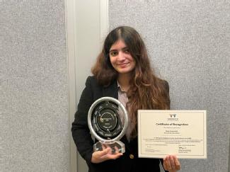 picture of chayn kohli receiving her award