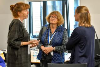 Left to right: Professor Jackie Hodgson (Deputy Pro-Vice-Chancellor, Research) and Professor Rosemary Collier (School of Life Sciences) talk with event delegates
