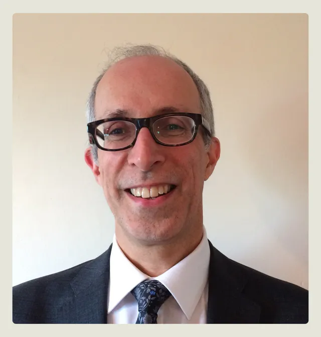 Dr Ian Carter