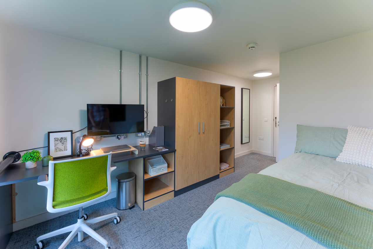 Benefactors Single En Suite Bedroom