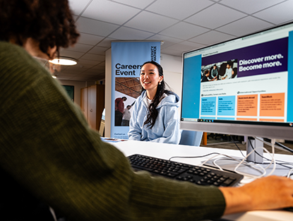 A student in the Student Opportunity Hub