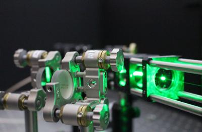 A 532nm laser is used to control single nitrogen vacancy centres in diamond for quantum technology in Gavin Morley's lab. Credit: Gavin Morley