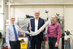 L-R: Left  Scott Crowther, WMG Innovation Manager, University of Warwick; Centre: Adrian Williams, Managing Director –Pashley Cycles; Right: Jeff Beach, Principal Development Engineer – Pashley Cycles. 