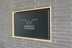 branding-digital-screens-gallery.webp