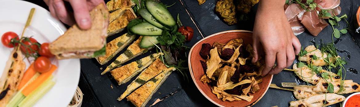 4 ways food helps fuel your conference