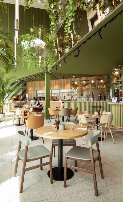 Seating area with leafy decor