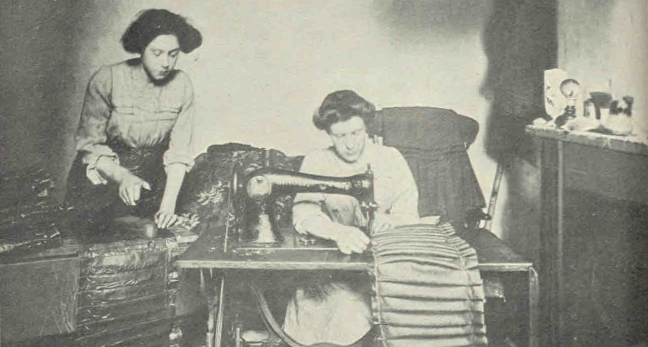 Photograph of skirt-workers, 1906