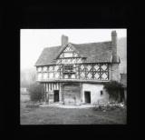 Stokesay Castle, Gatehouse