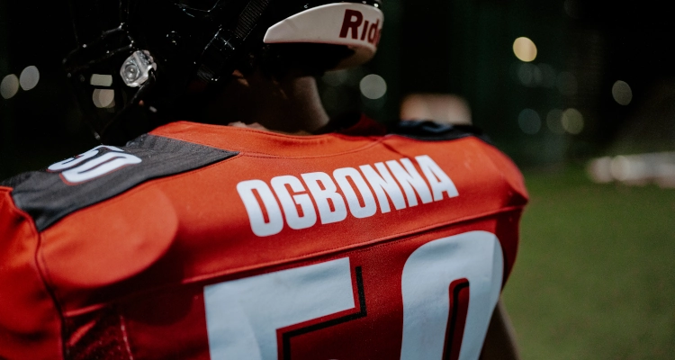 Joshua Ogbonna playing american football