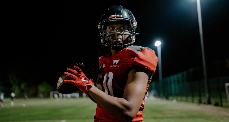 Joshua Ogbonna playing american football
