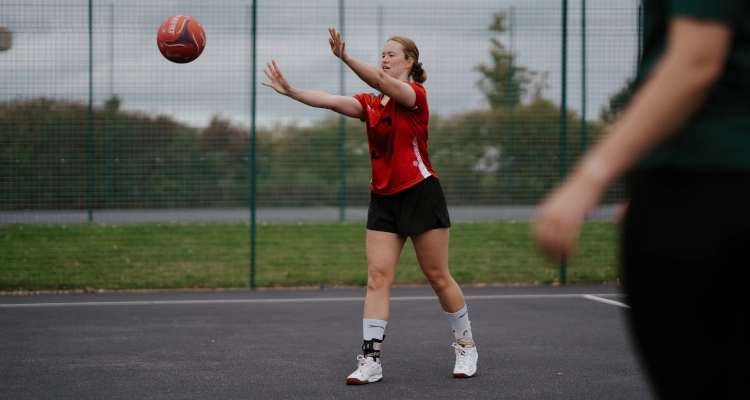 Saffie Clark playing netball