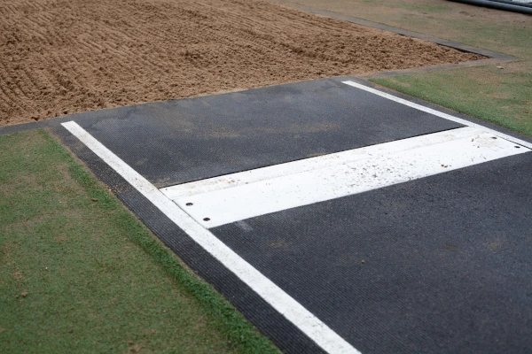 Long jump jumping board