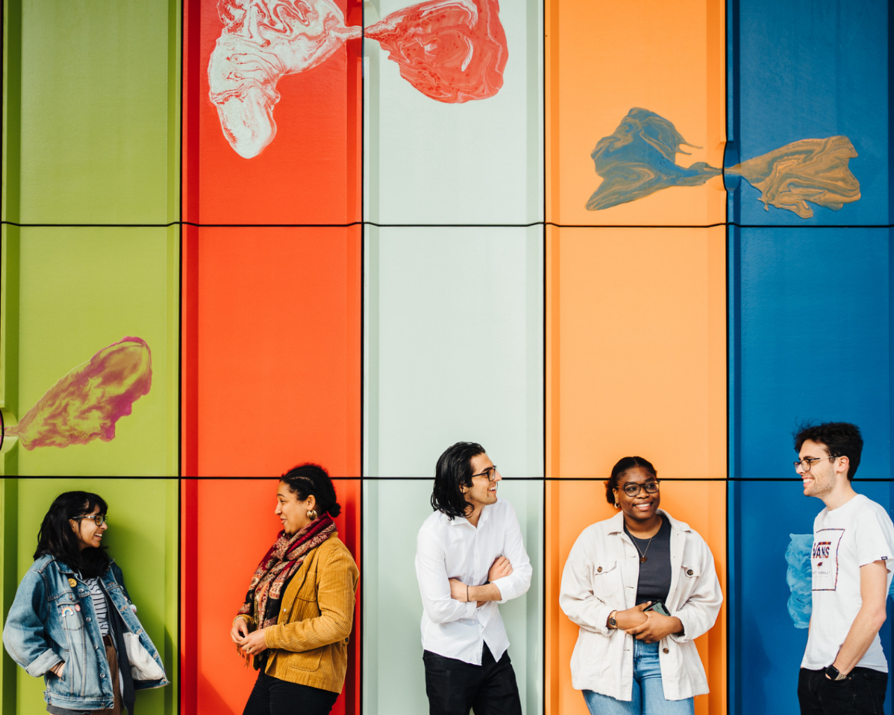 5 students talking togther