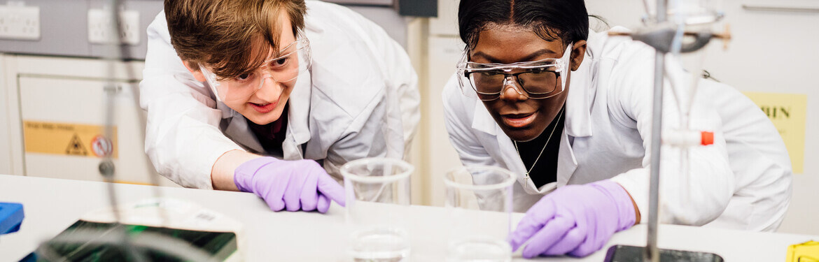 Students in a Chemistry lab at the University of Warwick