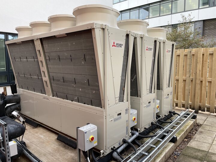 Air source heat pump